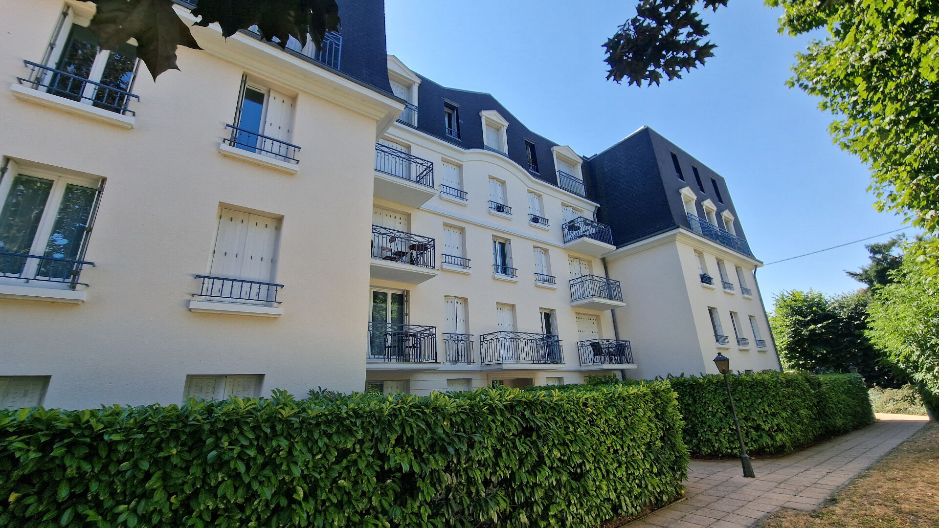 Appartement MANTES LA JOLIE (78200) 1 pi&egrave;ce 26.08 m&sup2;