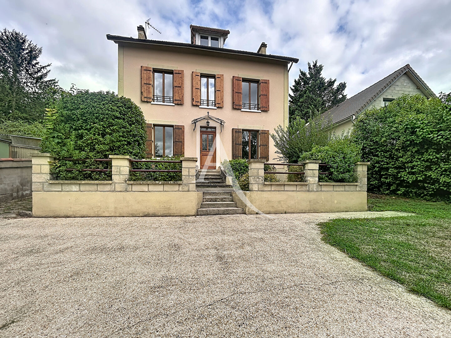 Maison FOLLAINVILLE DENNEMONT (78520) 7 pi&egrave;ces 167.00 m&sup2;