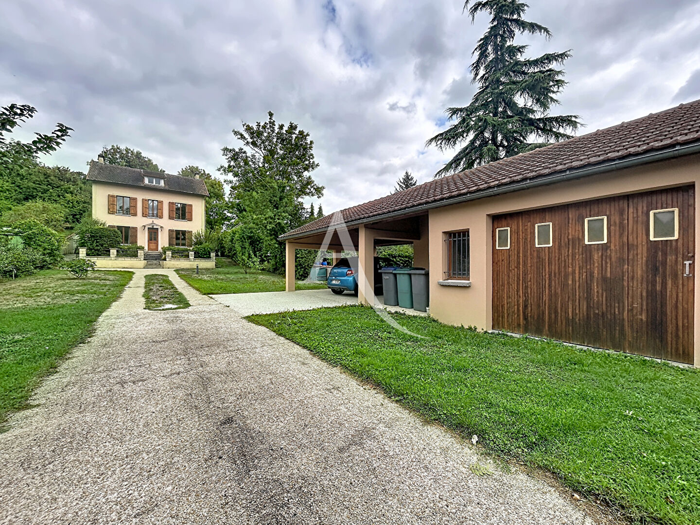 Maison 7 pièces 167 m² · à Follainville-Dennemont · 167 m² · 353 000 €