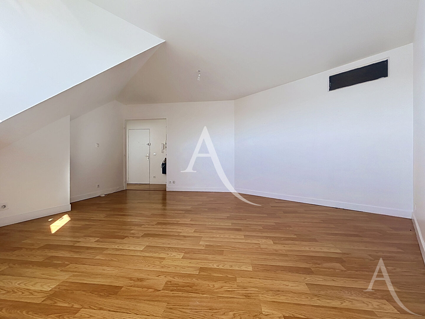 Appartement LIMAY (78520) 3 pi&egrave;ces 61.00 m&sup2;