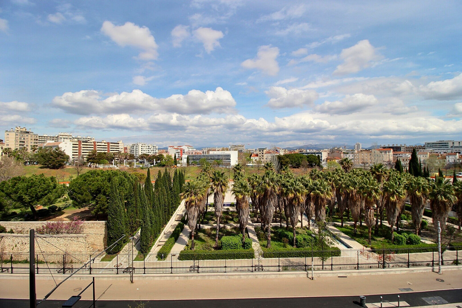 Appartement MARSEILLE (13008) 3 pièces 70.00 m²