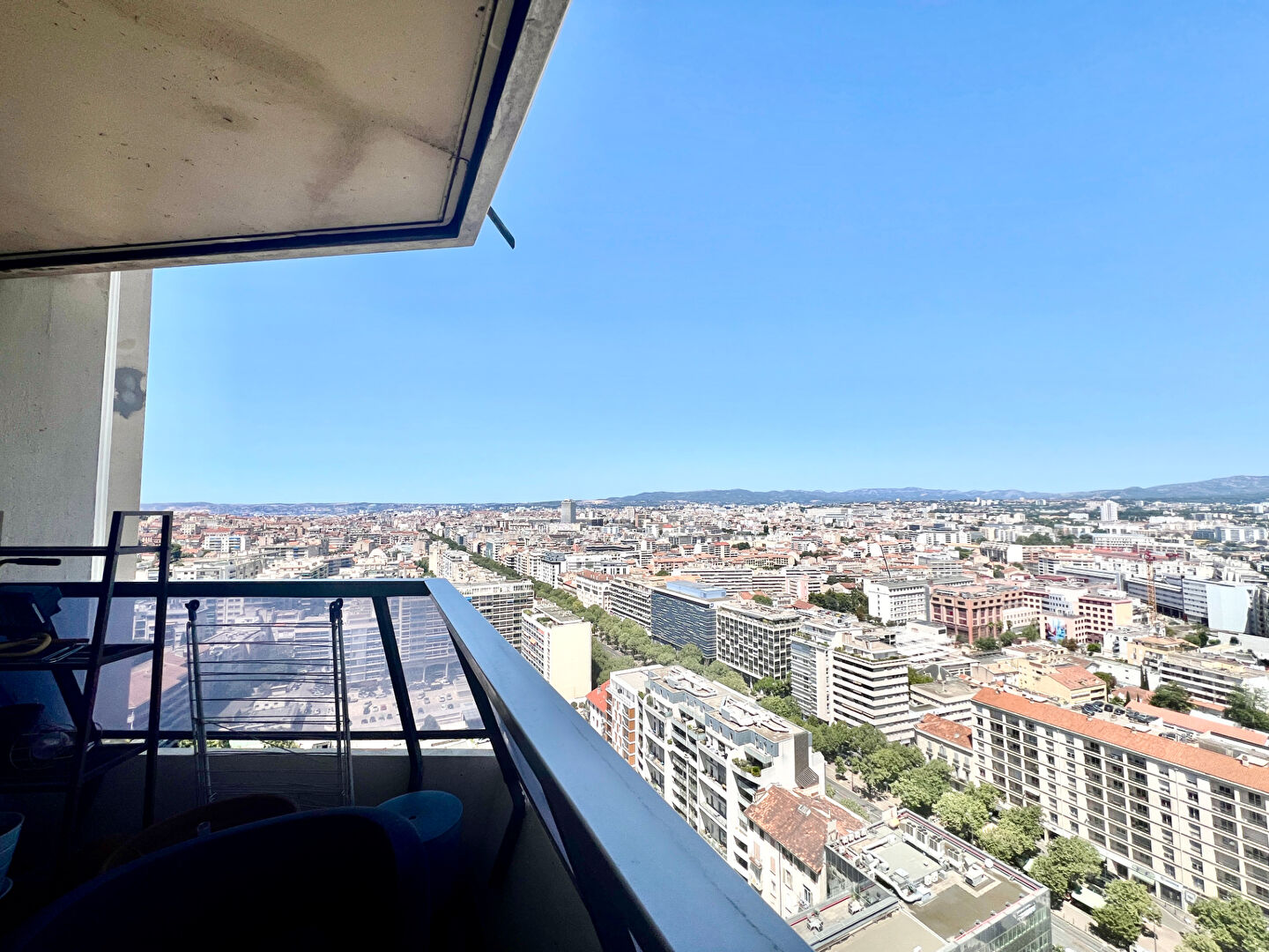 Appartement MARSEILLE (13008) 2 pi&egrave;ces 43.34 m&sup2;