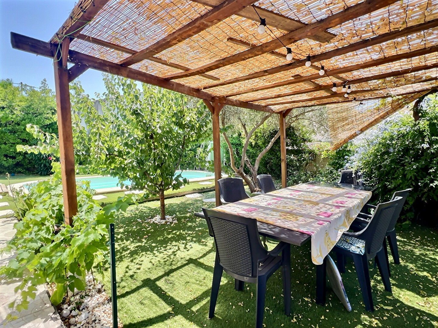 Maison MARSEILLE (13012) 6 pièces 252.00 m²