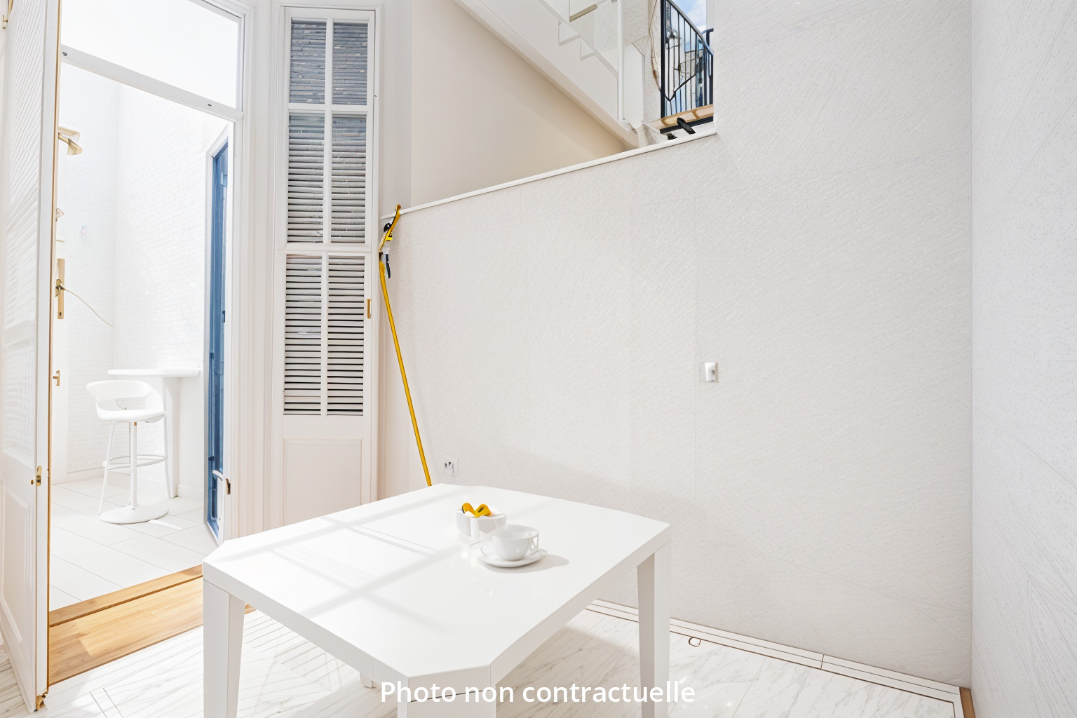 Appartement MARSEILLE (13001) 3 pi&egrave;ces 60.00 m&sup2;