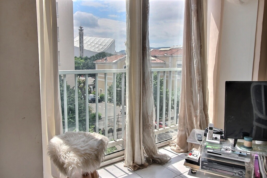 Appartement MARSEILLE (13008) 5 pièces 102.00 m²