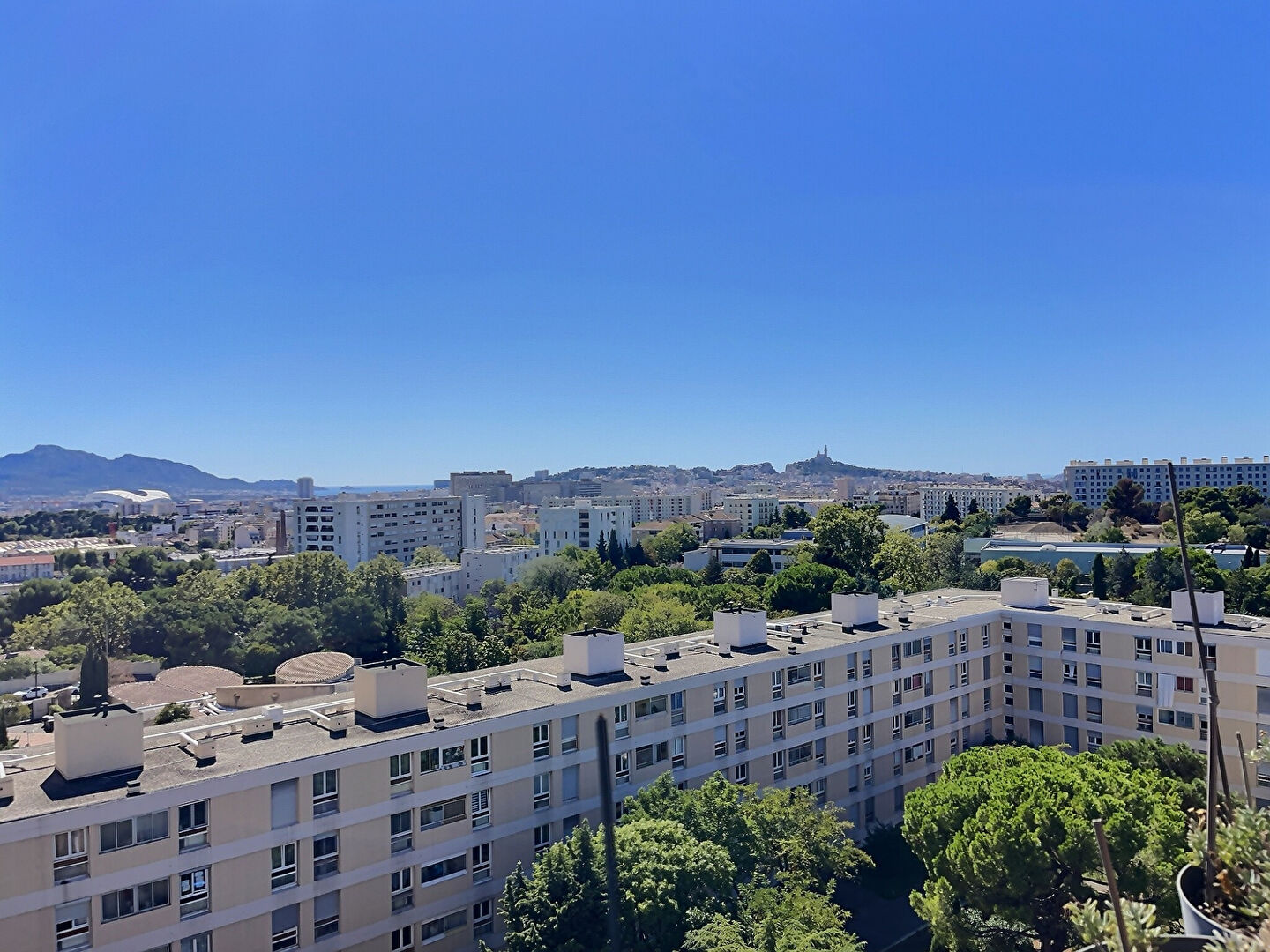 Appartement MARSEILLE (13012) 5 pièces 90.00 m²