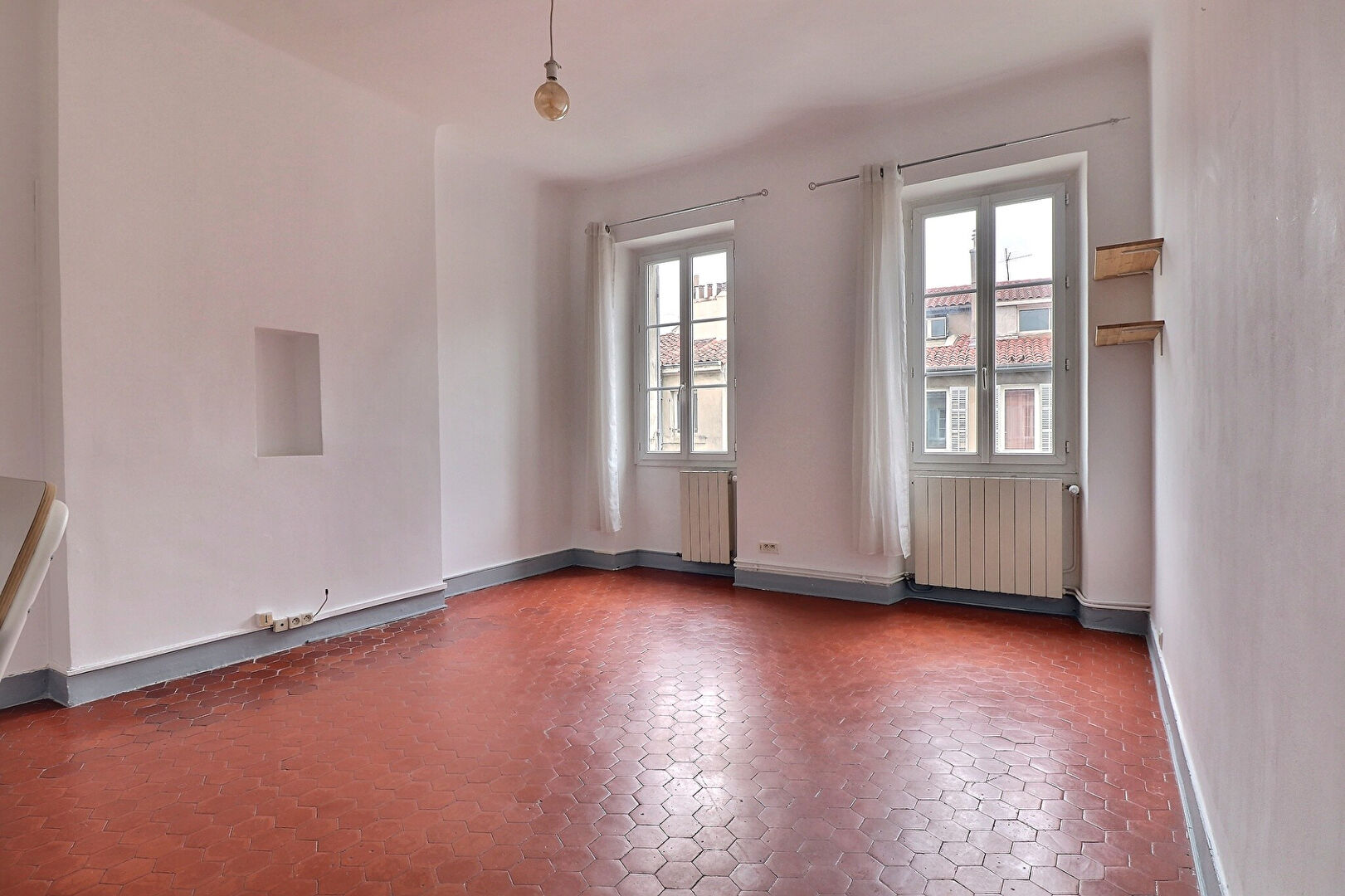 Appartement MARSEILLE (13001) 3 pi&egrave;ces 75.40 m&sup2;