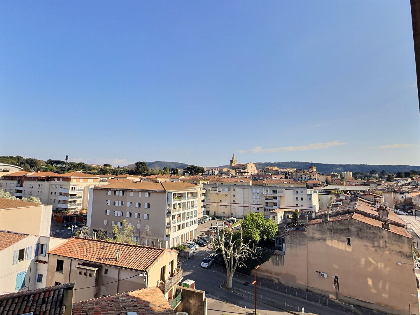 Appartement AUBAGNE (13400) 4 pi&egrave;ces 100.00 m&sup2;