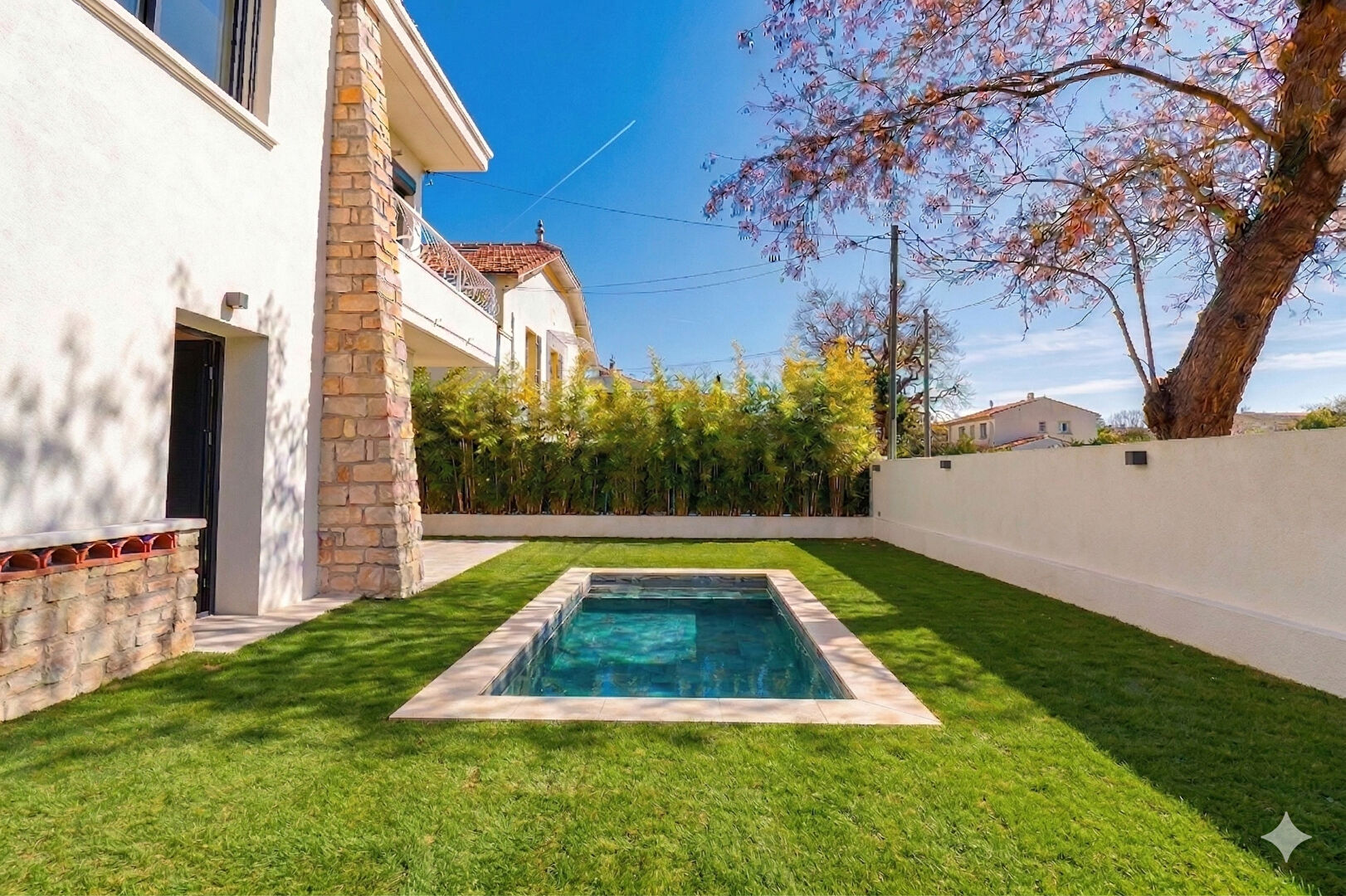 Maison MARSEILLE (13012) 4 pi&egrave;ces 140.00 m&sup2;