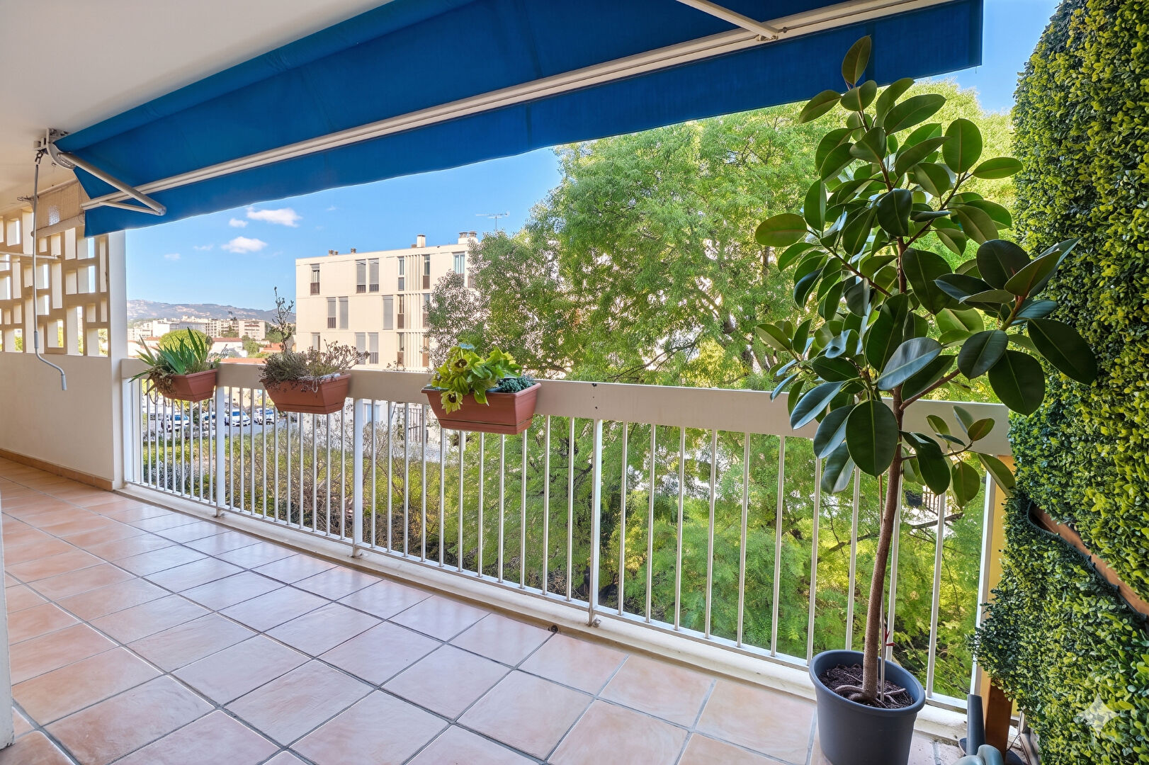 Appartement MARSEILLE (13010) 4 pi&egrave;ces 84.00 m&sup2;