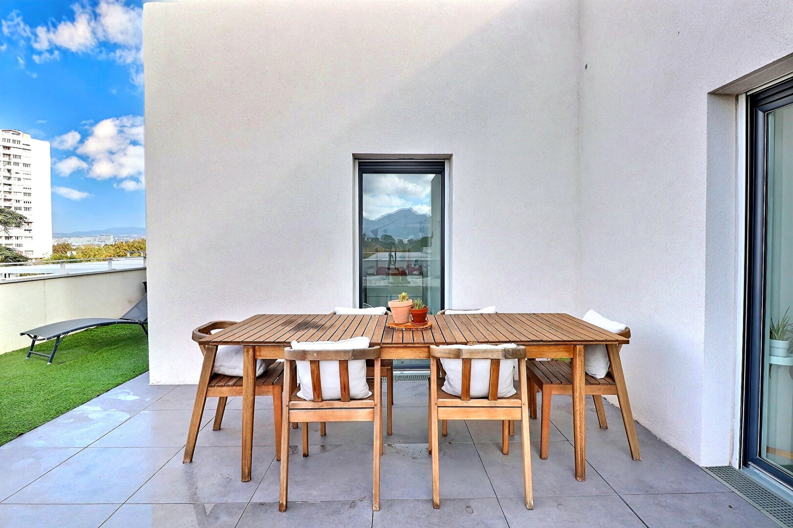 Appartement MARSEILLE (13008) 4 pi&egrave;ces 80.00 m&sup2;