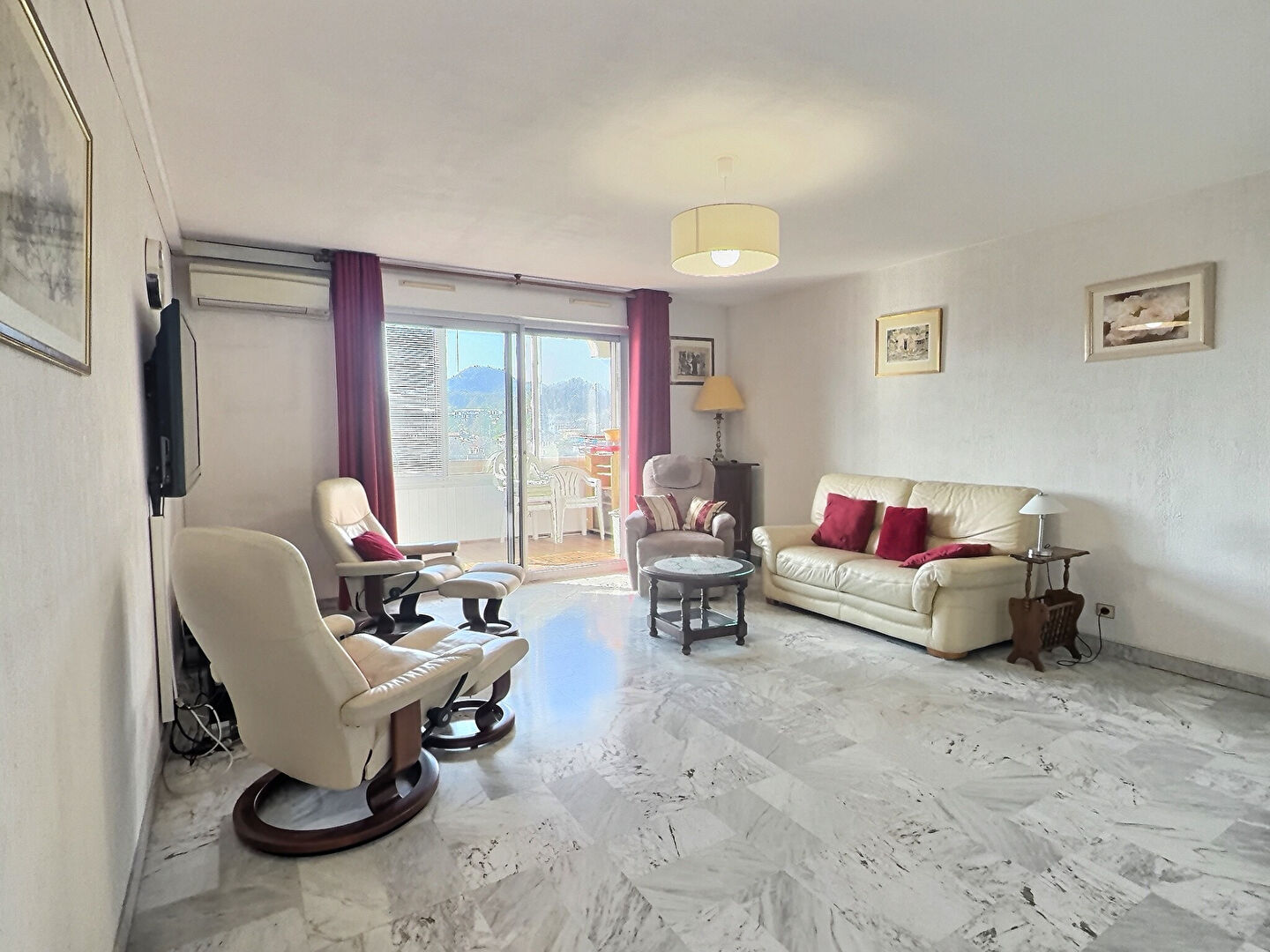 Appartement AUBAGNE (13400) 4 pi&egrave;ces 100.00 m&sup2;