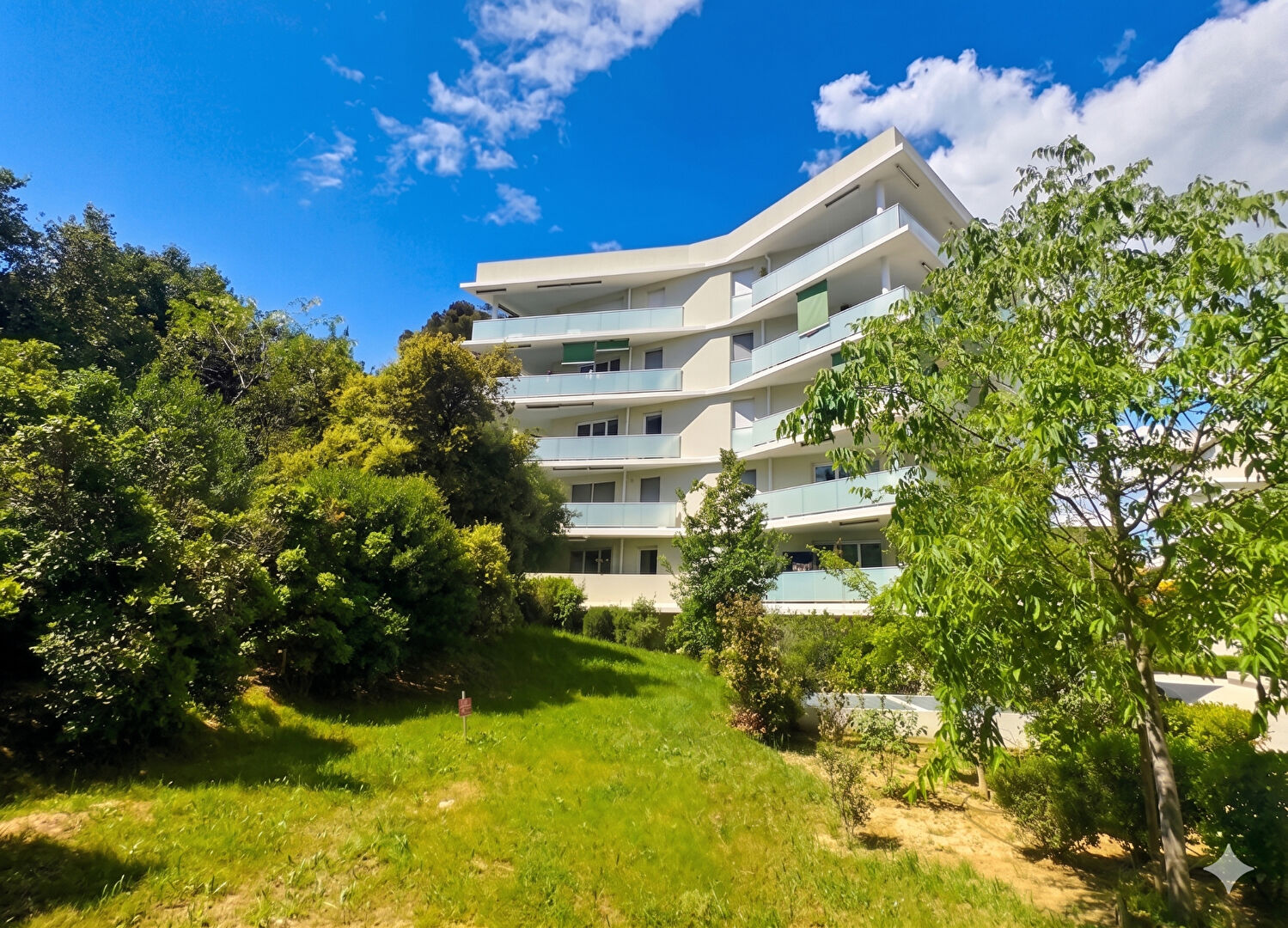 Appartement MARSEILLE (13013) 4 pi&egrave;ces 87.00 m&sup2;
