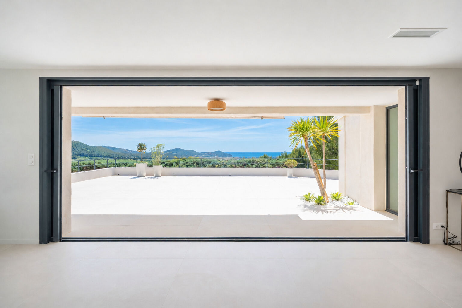 Maison LA CADIERE D AZUR (83740) 7 pi&egrave;ces 166.00 m&sup2;