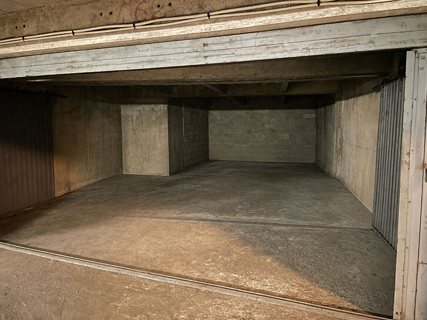 Parking / box MARSEILLE (13003) 54.50 m&sup2;
