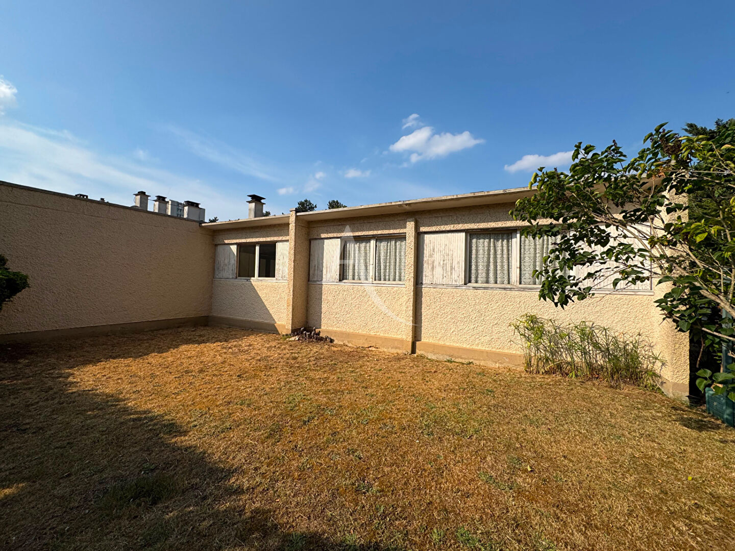 à 7 km de Villeneuve-Saint-Georges 208 000 € Maison 6 pièces , 4 chambres 118.00 m² Avec jardin Voir le bien