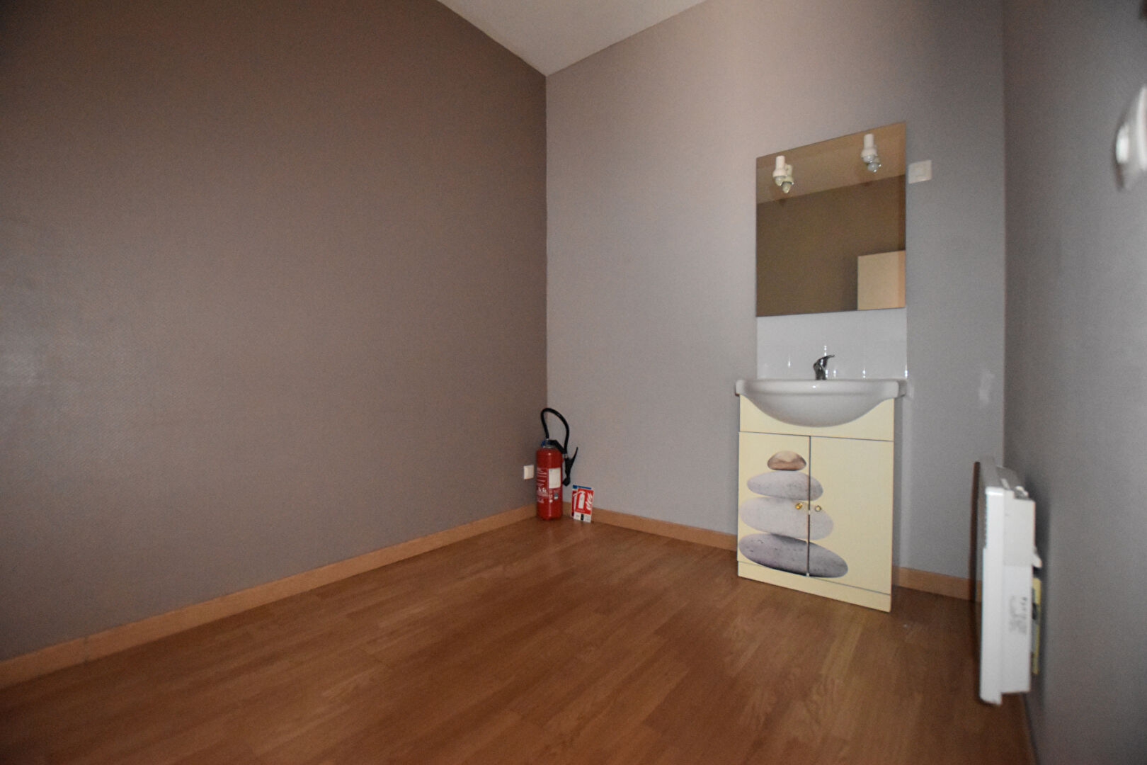 Local commercial SAUBENS (31600) 2 pièces 55.00 m²
