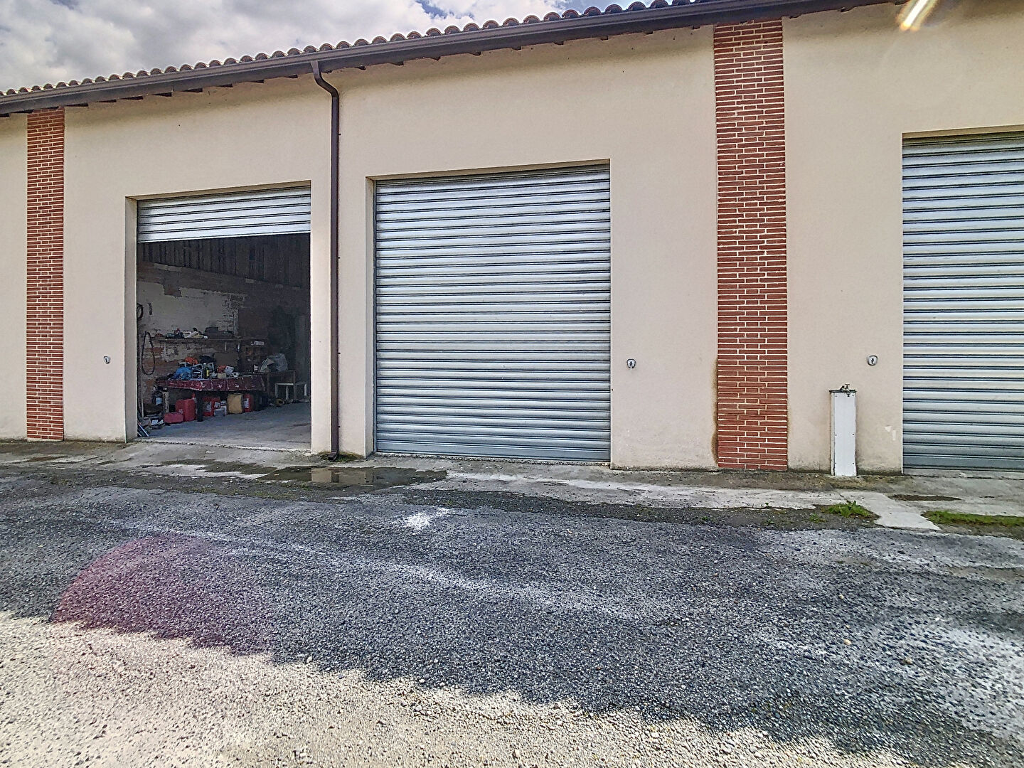 Parking / box Muret (31600) 100.00 m²