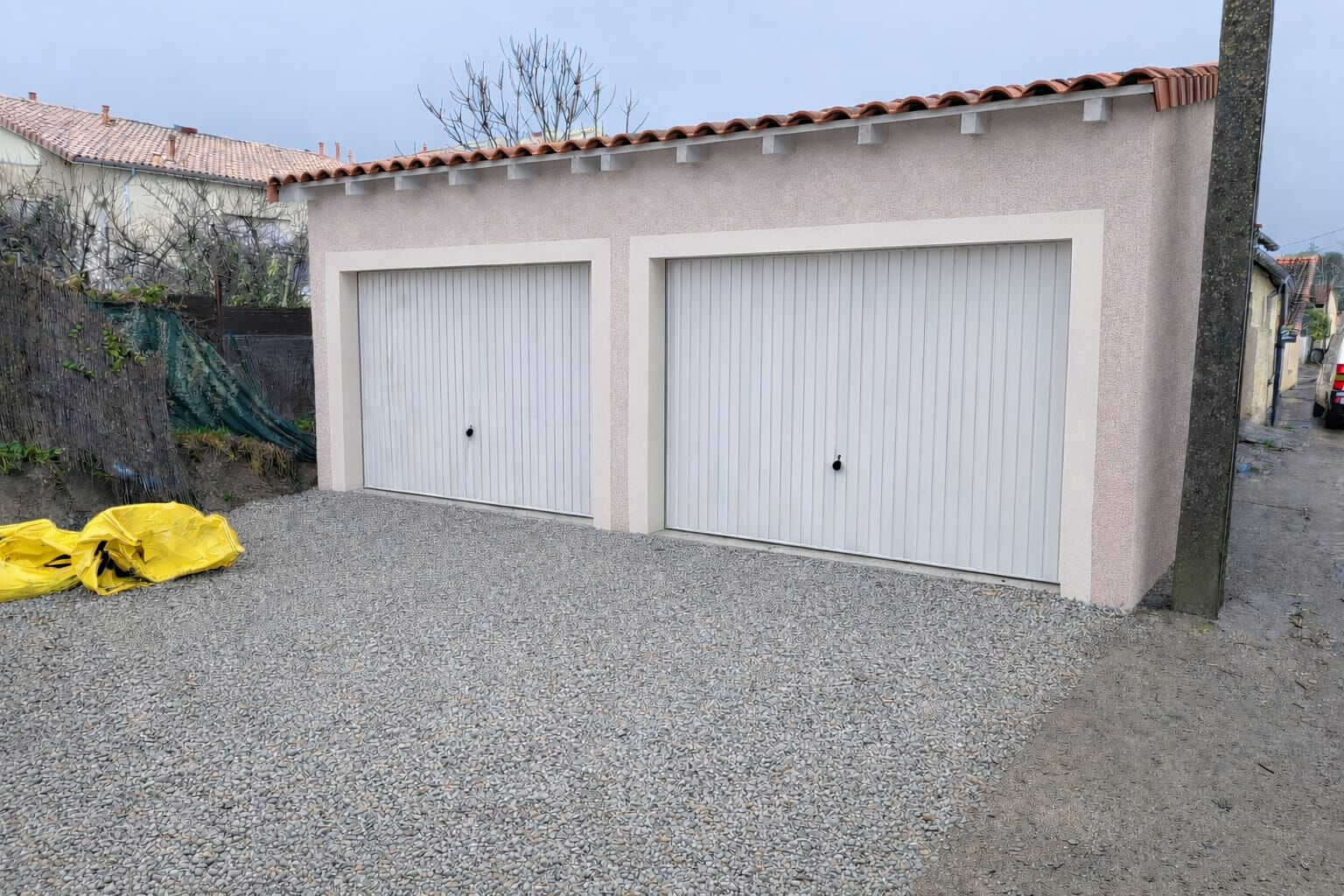Parking / box saint LYS (31470) 1 pi&egrave;ce 22.00 m&sup2;