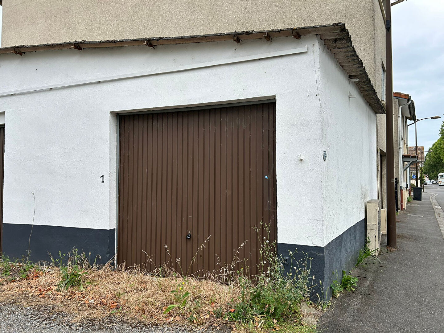 Parking / box MURET (31600) 1 pi&egrave;ce 22.00 m&sup2;