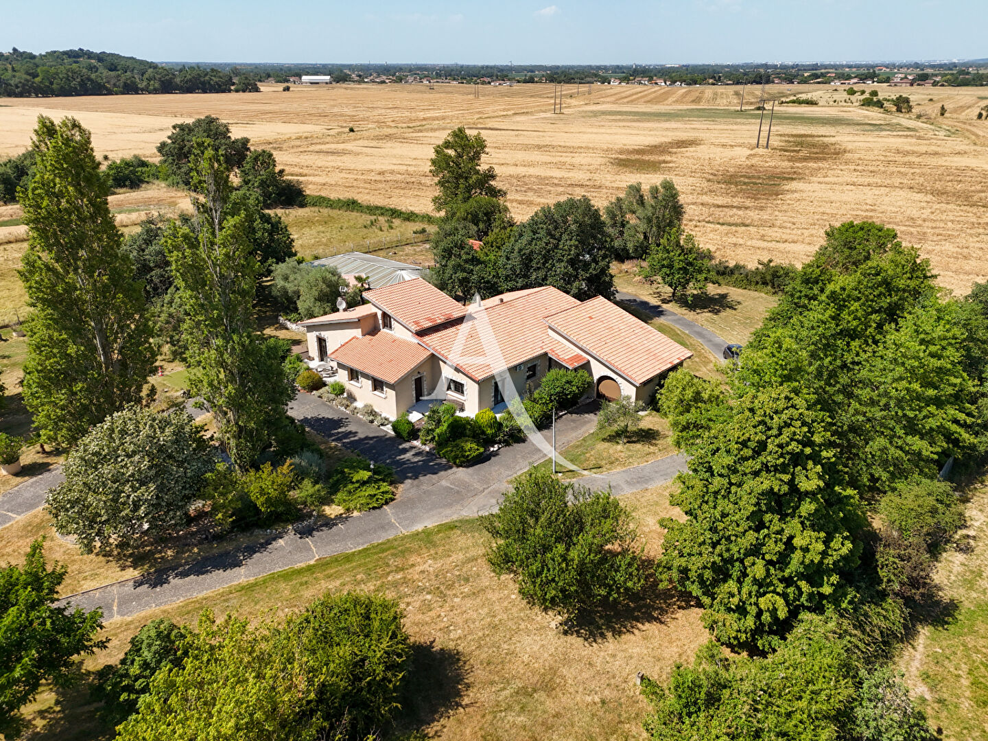 Maison MURET (31600) 8 pi&egrave;ces 310.00 m&sup2;