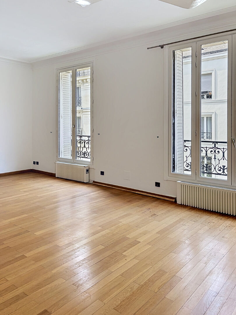 Appartement PARIS (75012) 3 pi&egrave;ces 50.58 m&sup2;