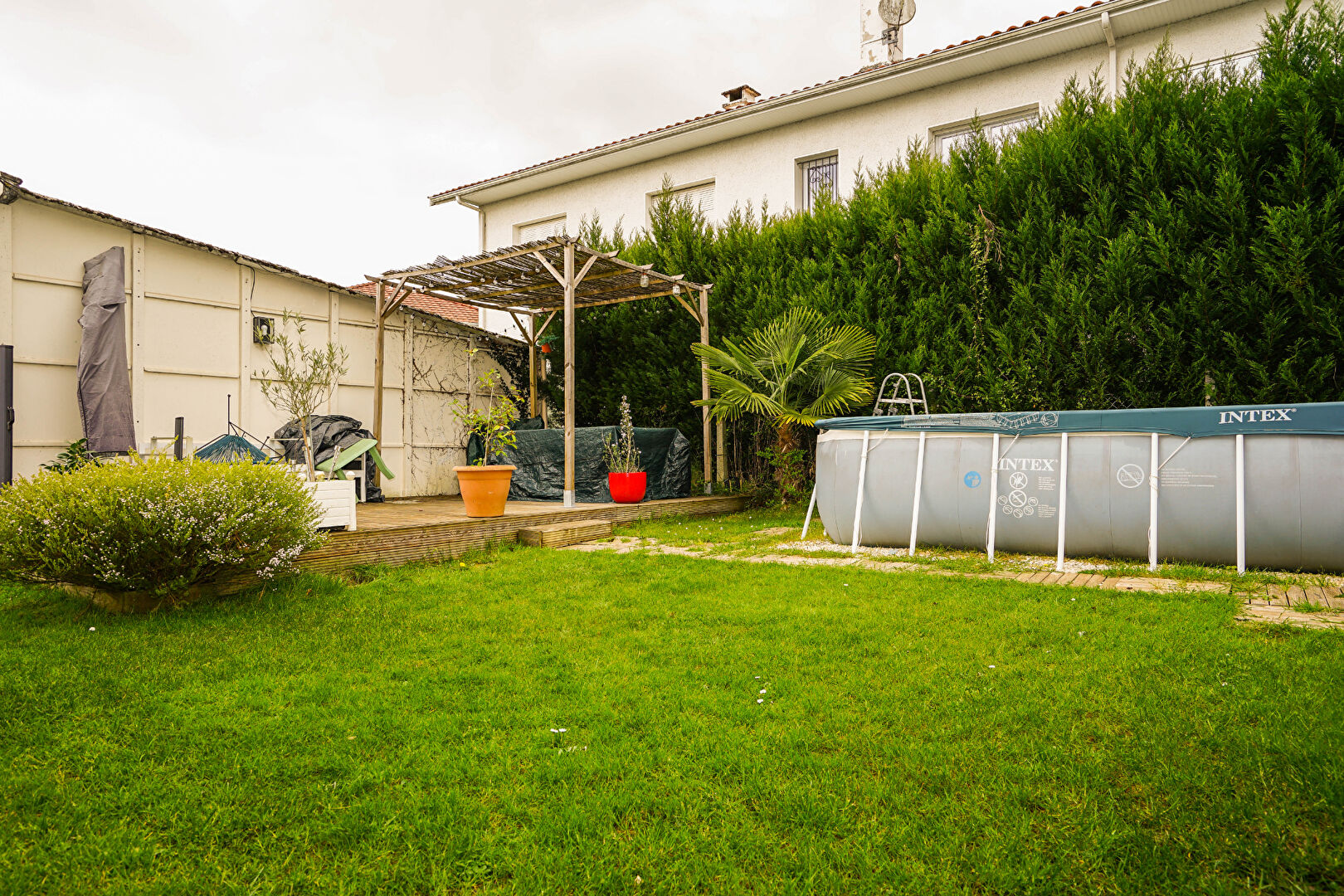 Immeuble PAU (64000) 8 pièces 165.00 m²