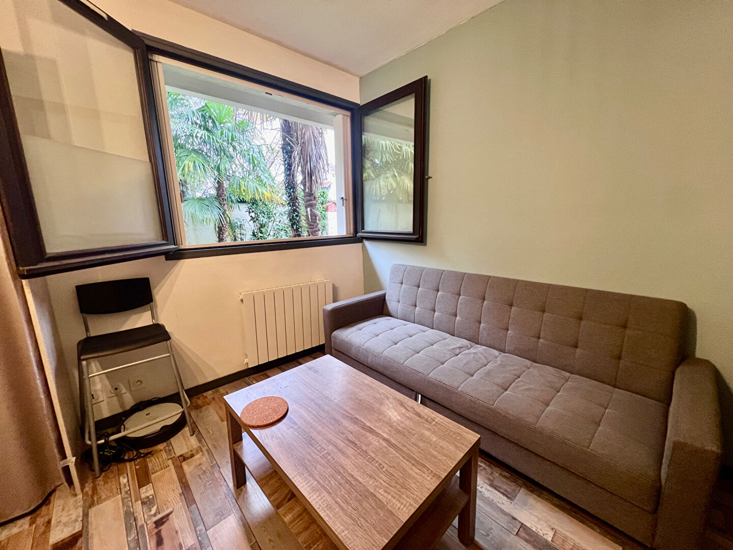 Appartement PAU (64000) 1 pièce 20.00 m²