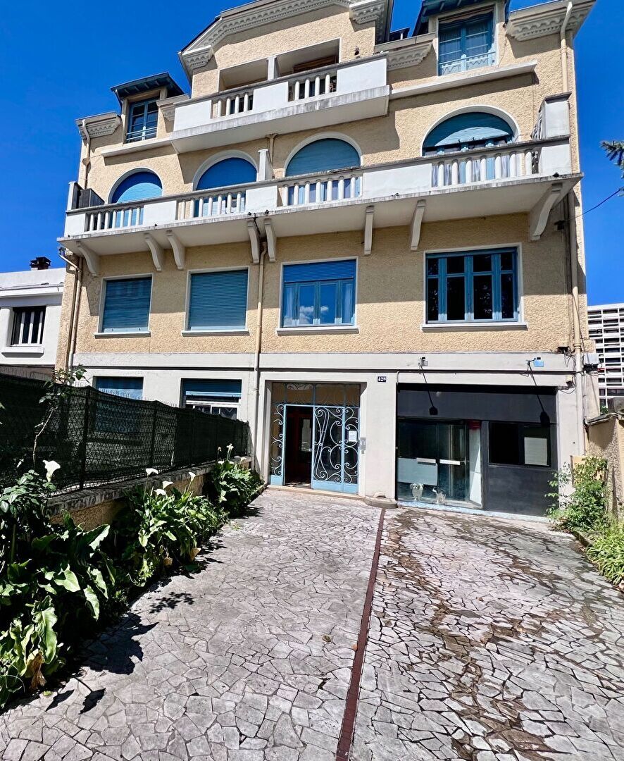 Appartement PAU (64000) 9 pièces 260.00 m²