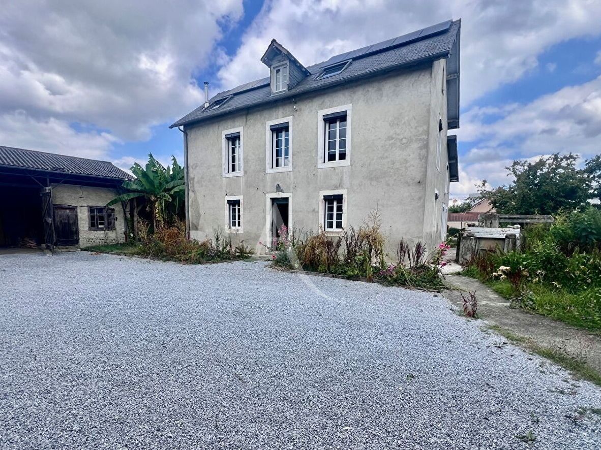 Maison PAU (64000) 6 pièces 192.00 m²