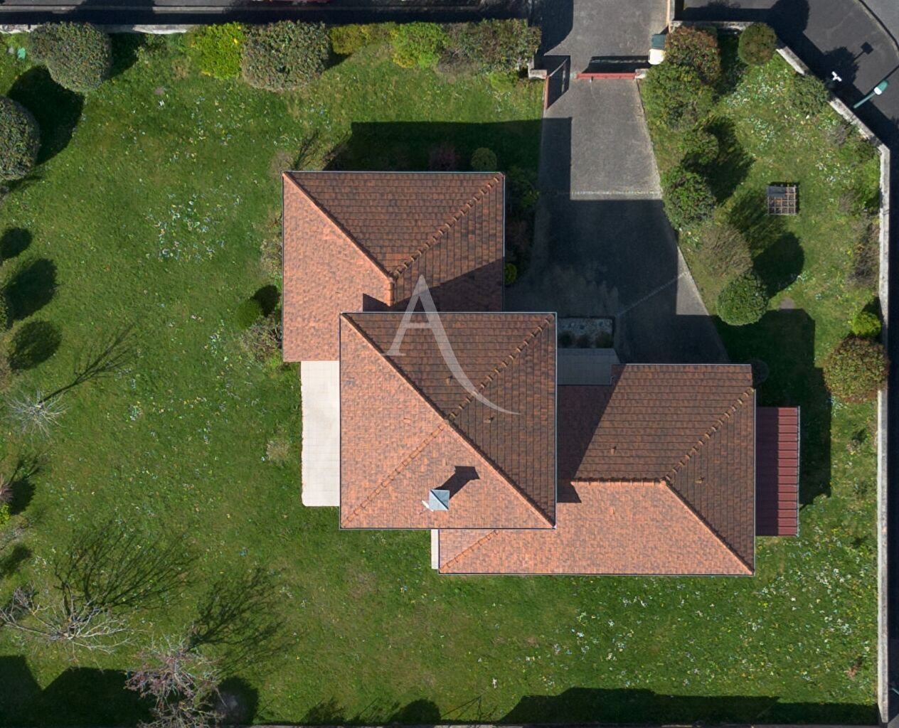 Maison IDRON (64320) 5 pi&egrave;ces 140.00 m&sup2;