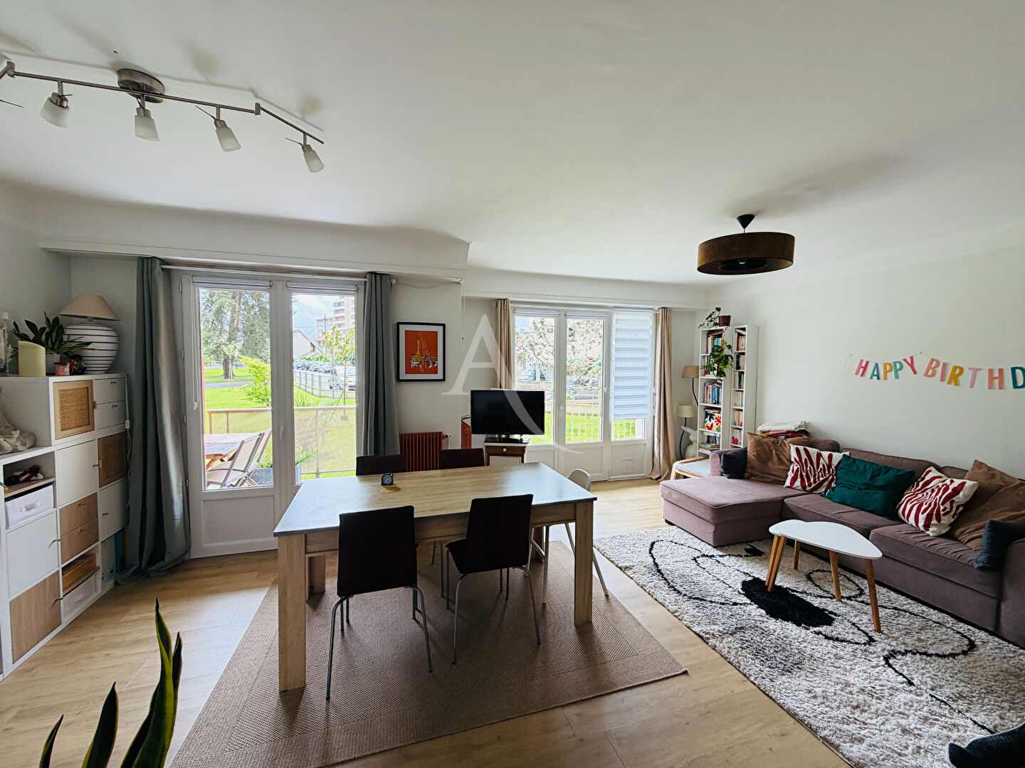 Appartement PAU (64000) 3 pi&egrave;ces 77.00 m&sup2;