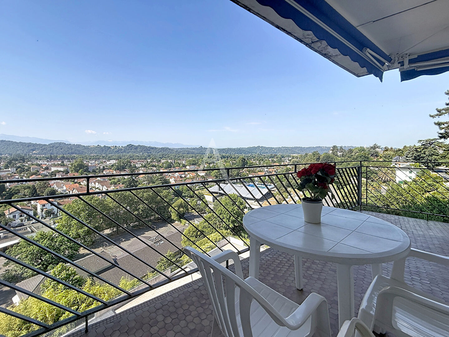 Appartement PAU (64000) 5 pi&egrave;ces 101.00 m&sup2;