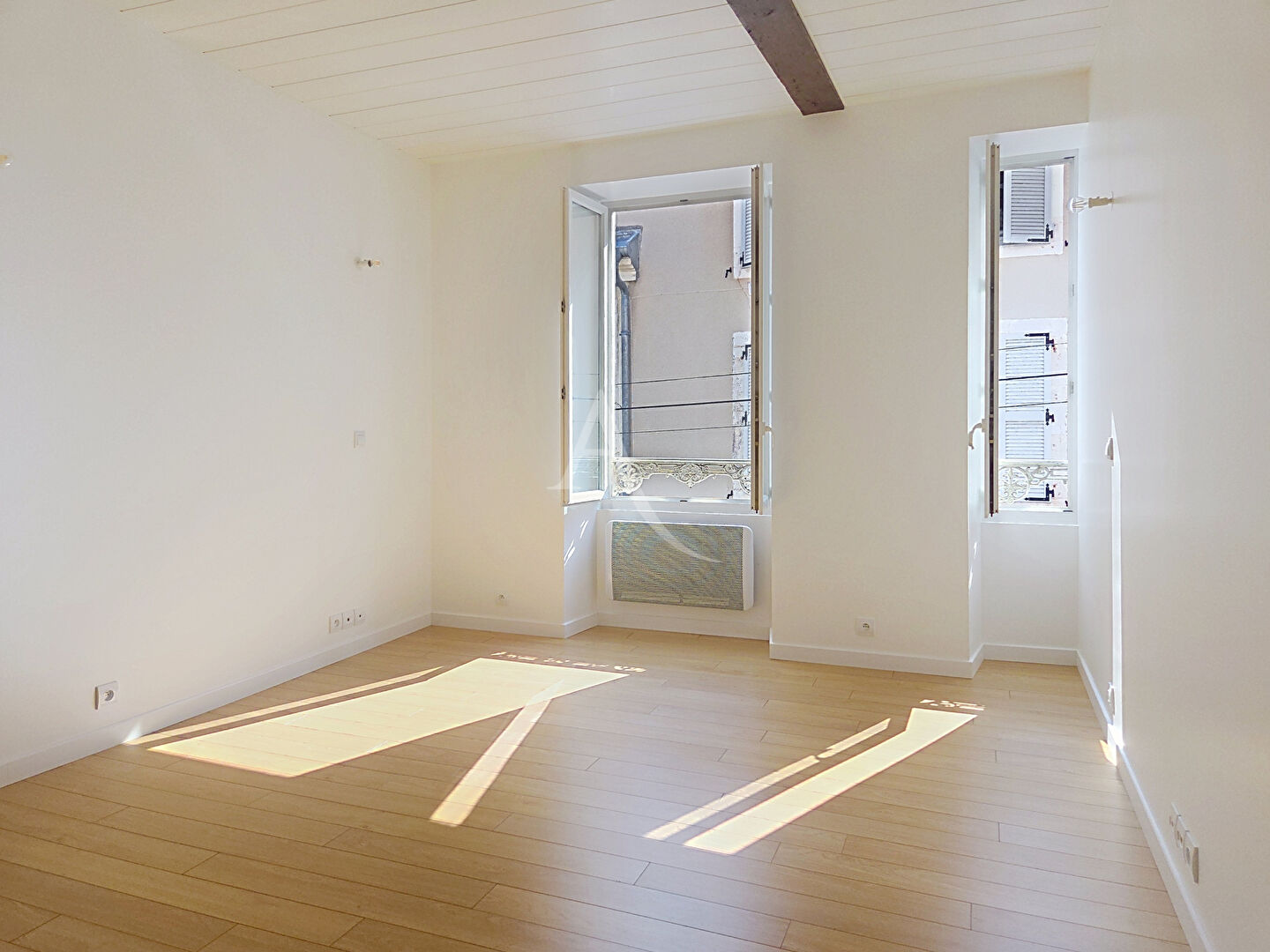 Appartement PAU (64000) 1 pi&egrave;ce 23.43 m&sup2;