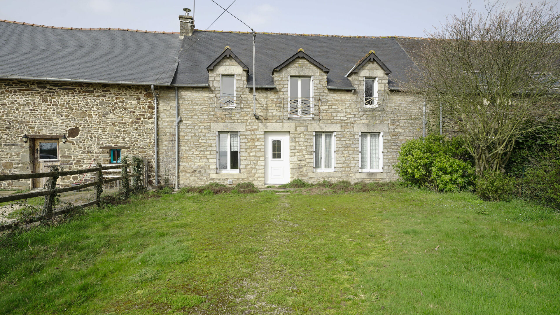 Maison LOYAT (56800) 5 pi&egrave;ces 100.00 m&sup2;