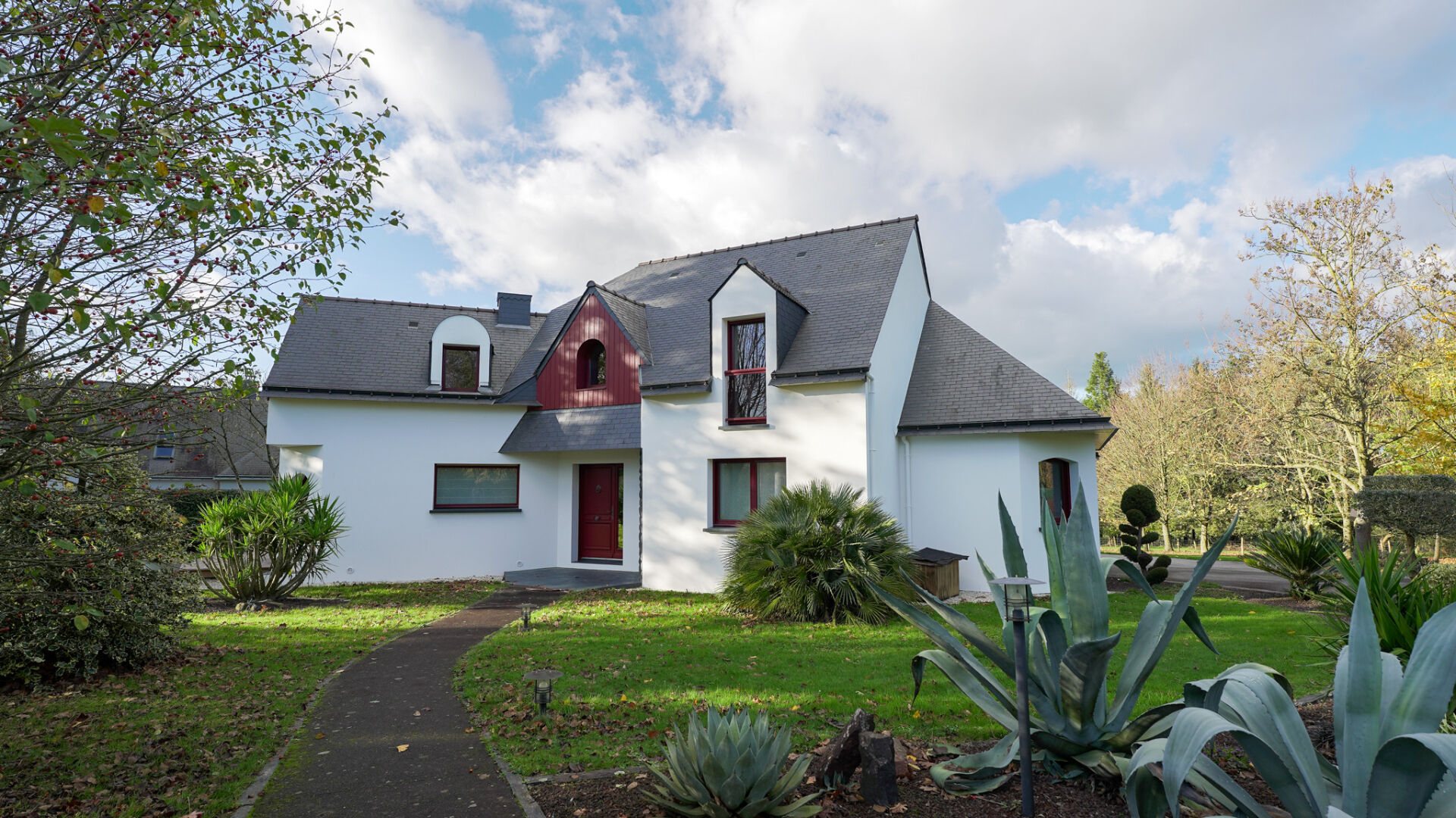 Maison PLOERMEL (56800) 6 pièces 210.00 m²