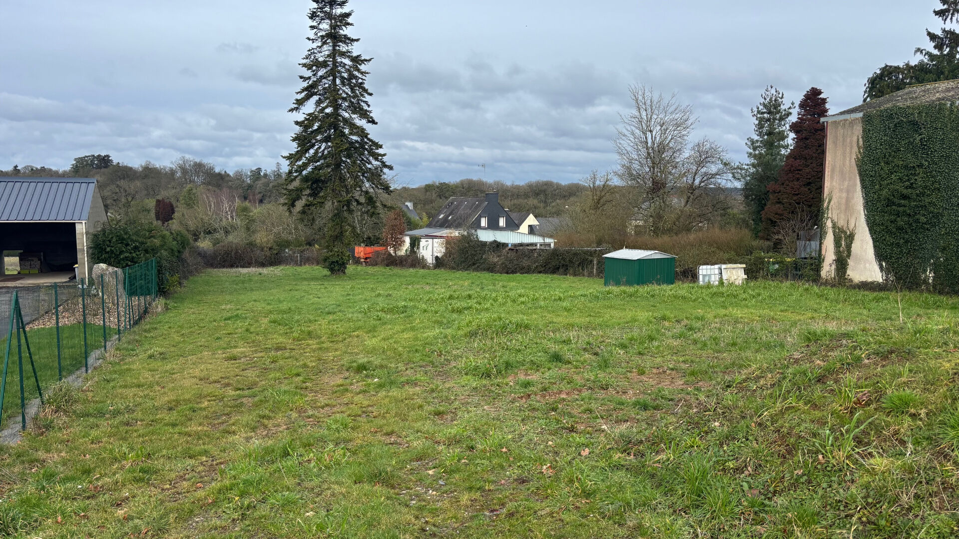 Terrain AUGAN (56800) 1500.00 m&sup2;