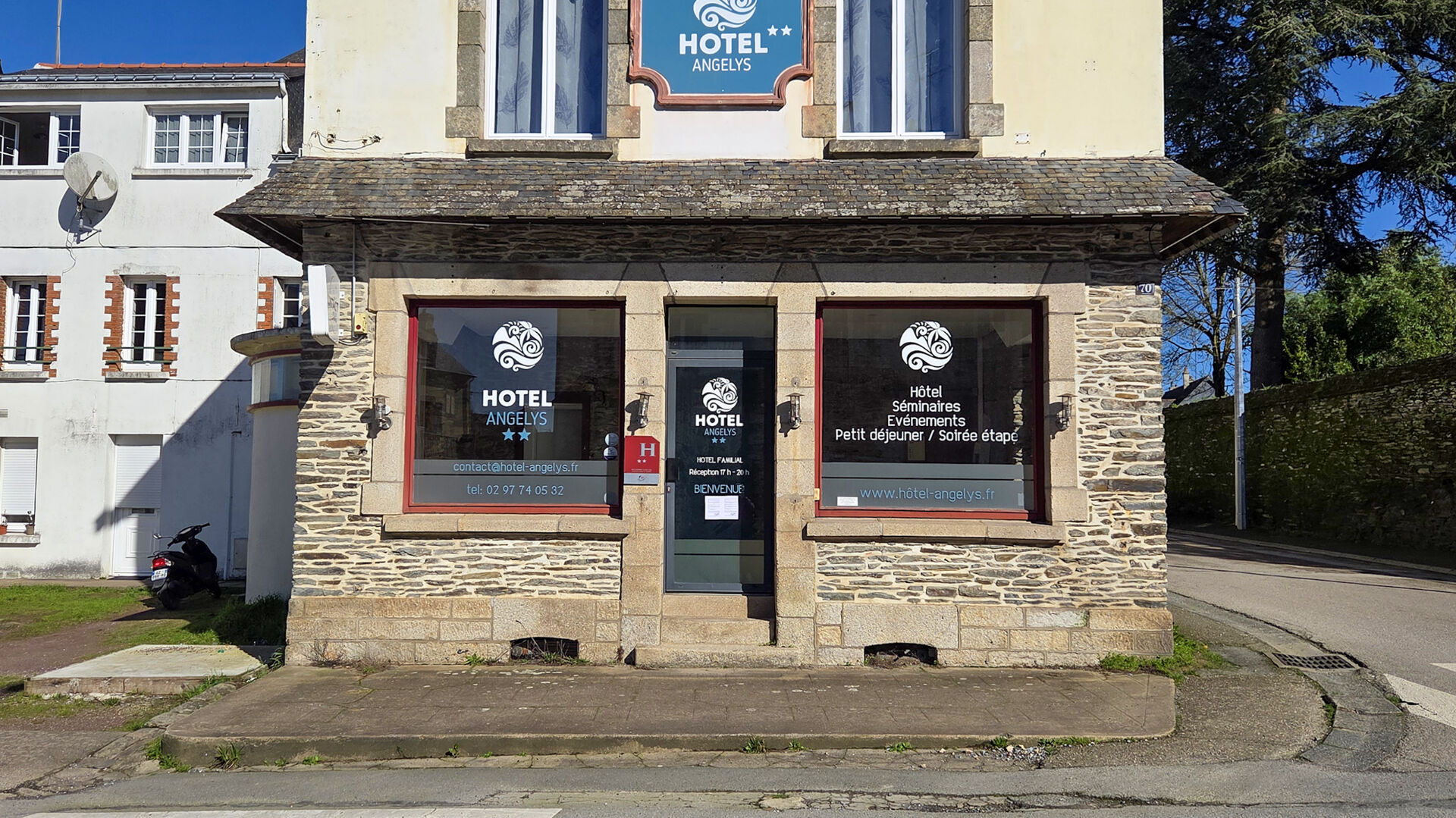 Local commercial PLOERMEL (56800) 41.00 m&sup2;