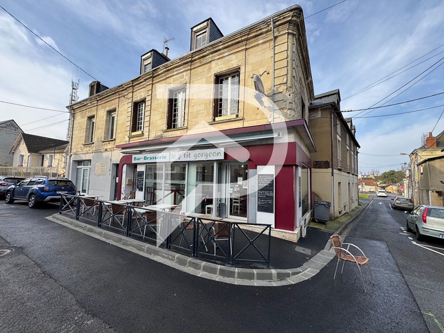 Immeuble CHATELLERAULT (86100) 191.00 m²