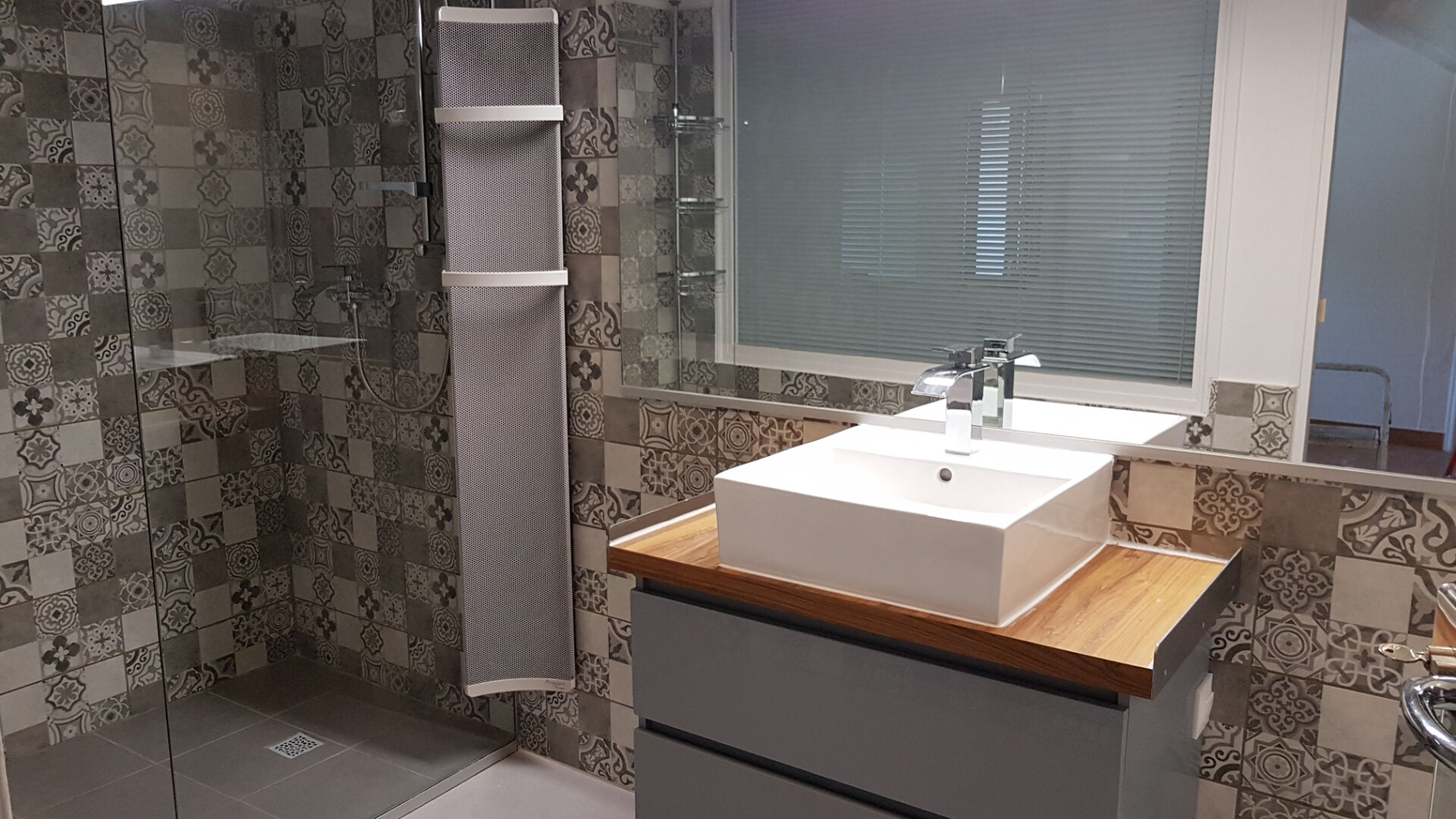 Immeuble POITIERS (86000) 3 pi&egrave;ces 176.00 m&sup2;