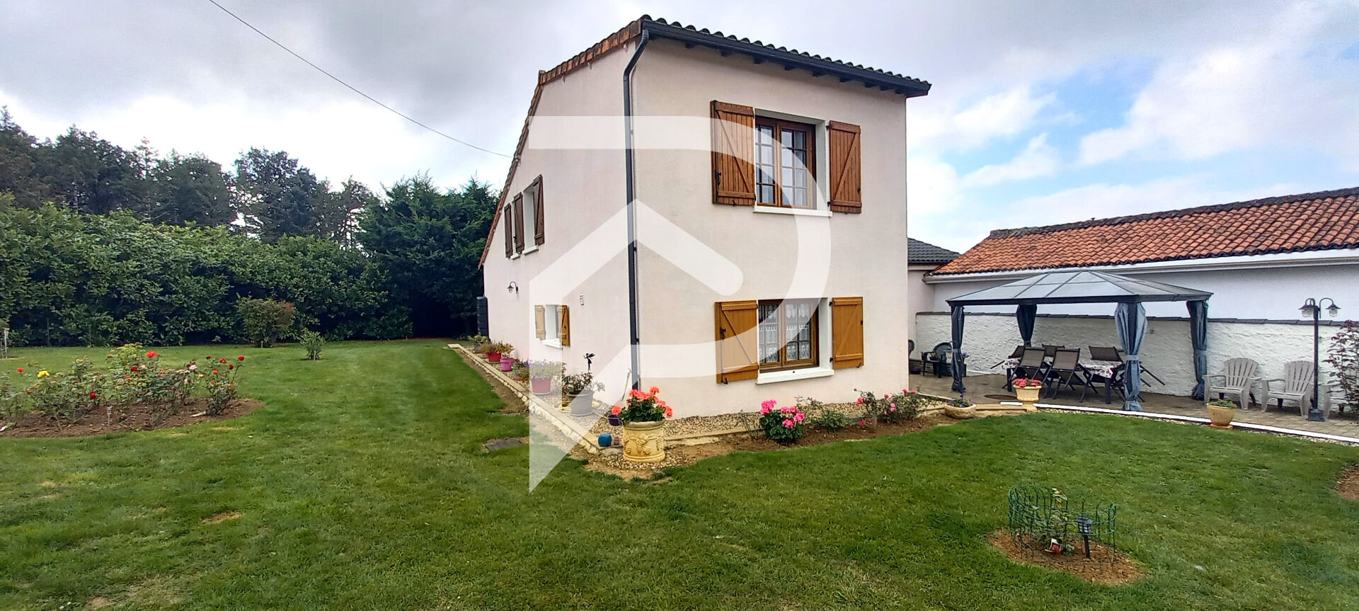 Maison ITEUIL (86240) 6 pièces 156.00 m²