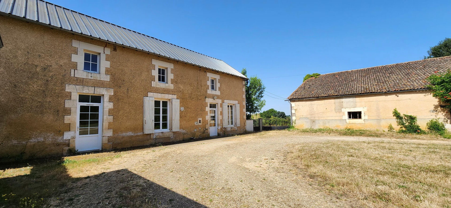 Maison VIVONNE (86370) 6 pi&egrave;ces 186.00 m&sup2;