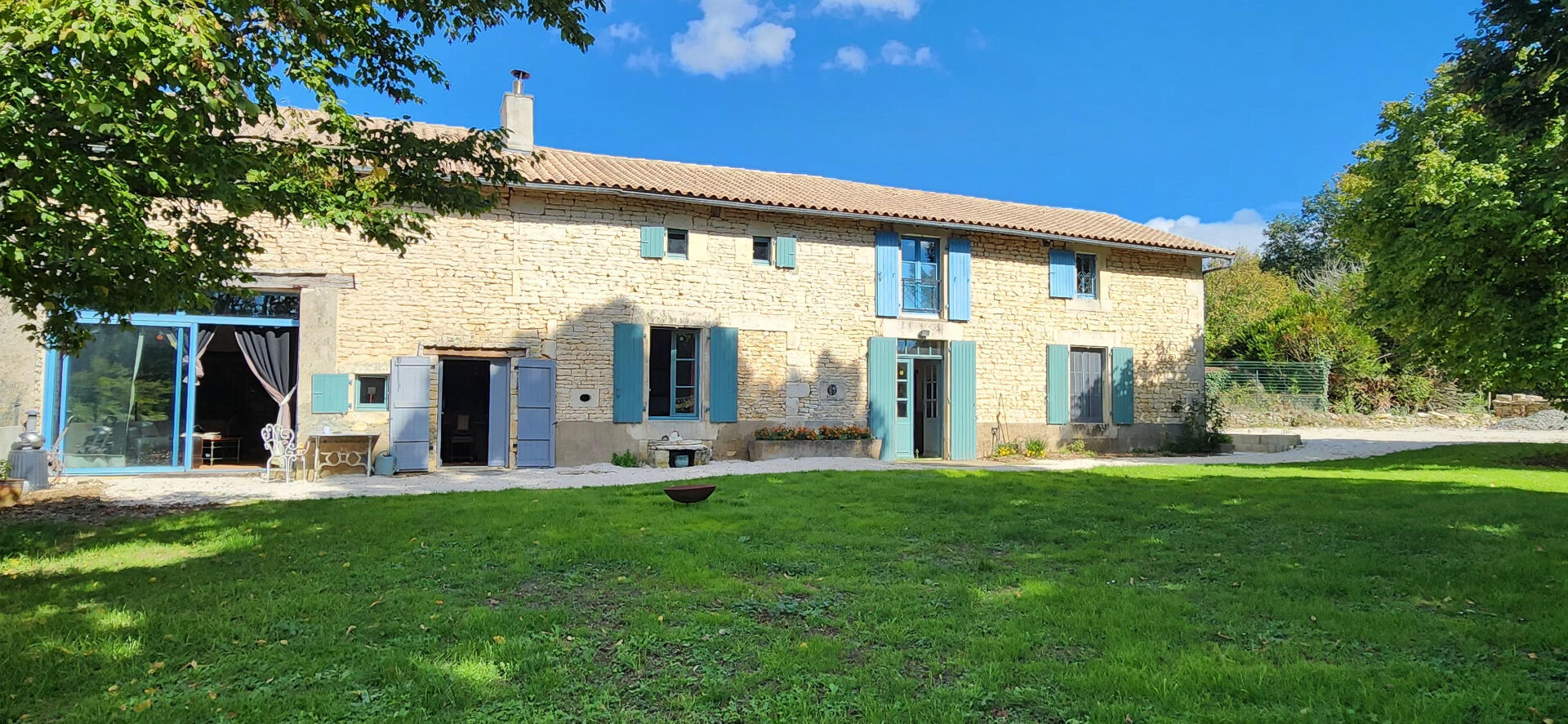 Maison CHAUNAY (86510) 7 pièces 216.00 m²
