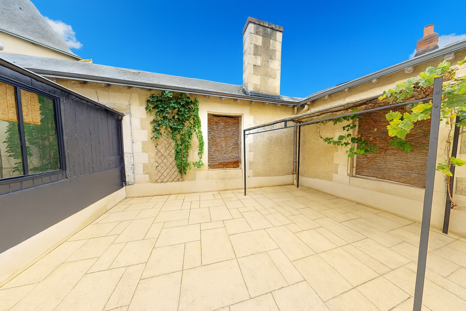 Appartement POITIERS (86000) 4 pièces 189.00 m²