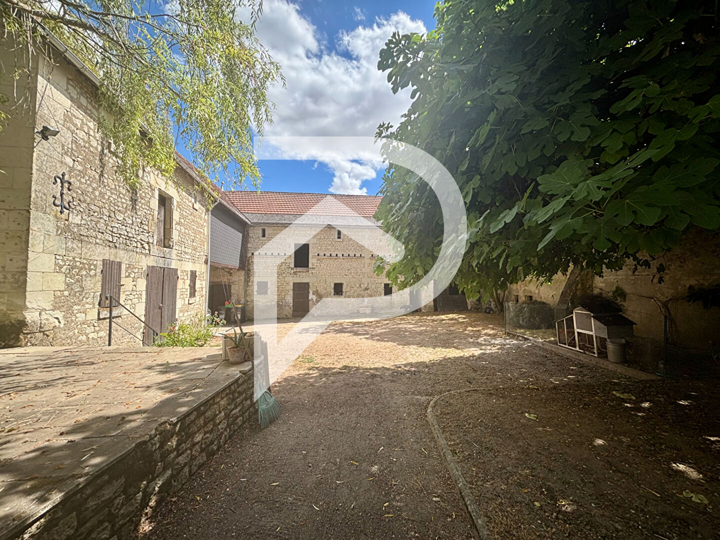 Maison ANTRAN (86100) 5 pièces 150.00 m²