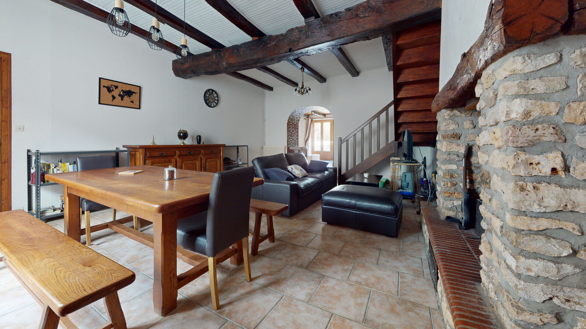 Maison VIVONNE (86370) 5 pi&egrave;ces 165.00 m&sup2;