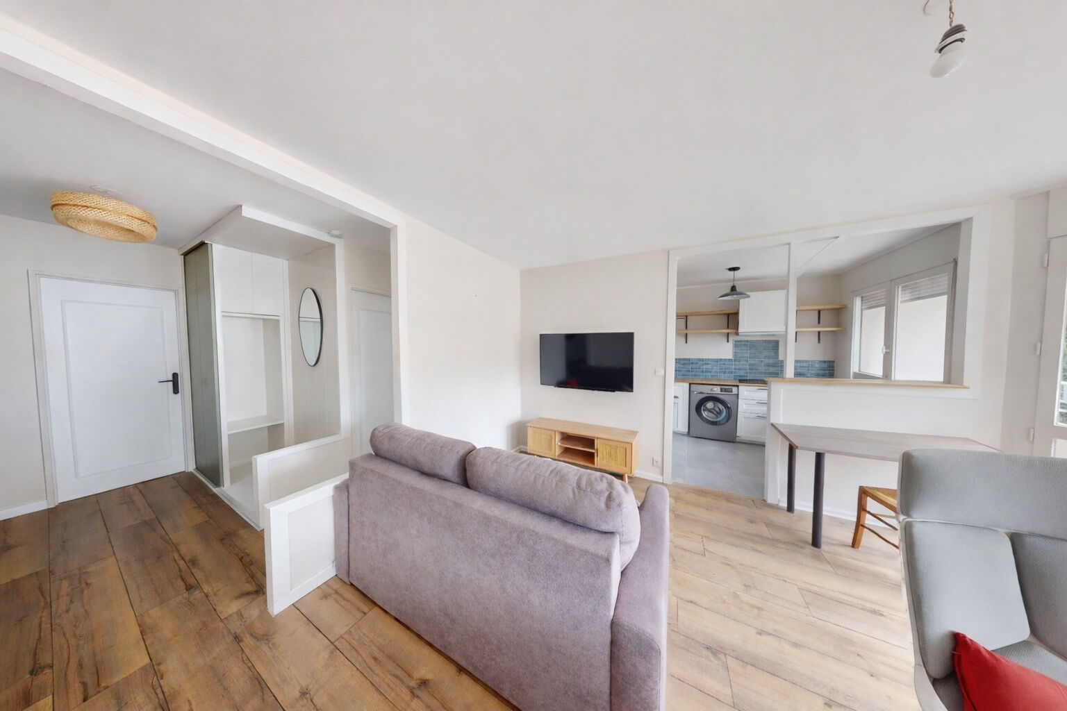 Appartement POITIERS (86000) 2 pi&egrave;ces 49.00 m&sup2;