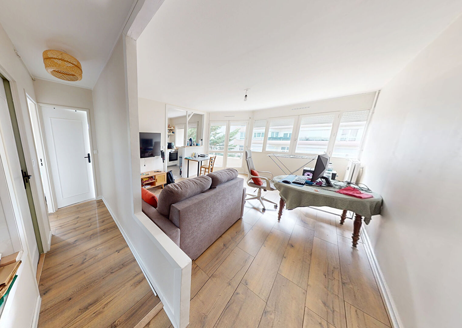 Appartement POITIERS (86000) 2 pi&egrave;ces 49.00 m&sup2;