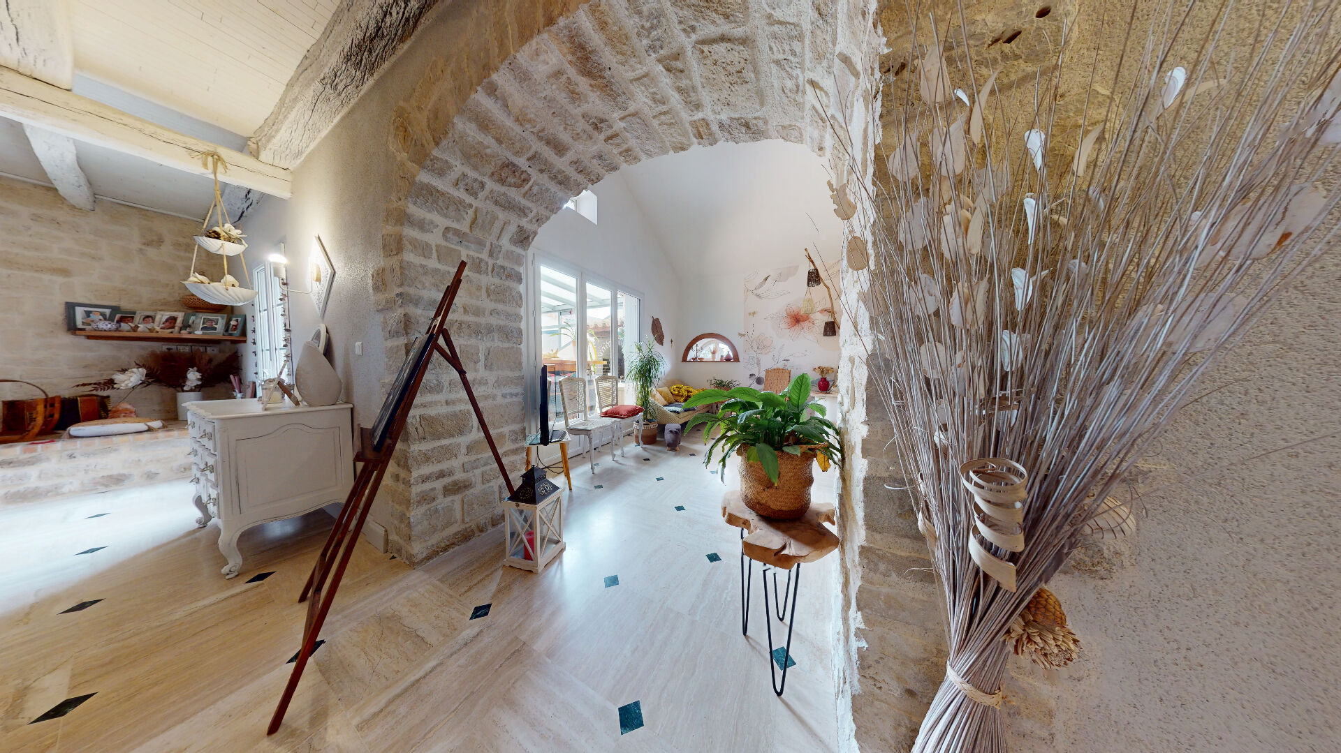 Maison COULOMBIERS (86600) 7 pi&egrave;ces 227.00 m&sup2;