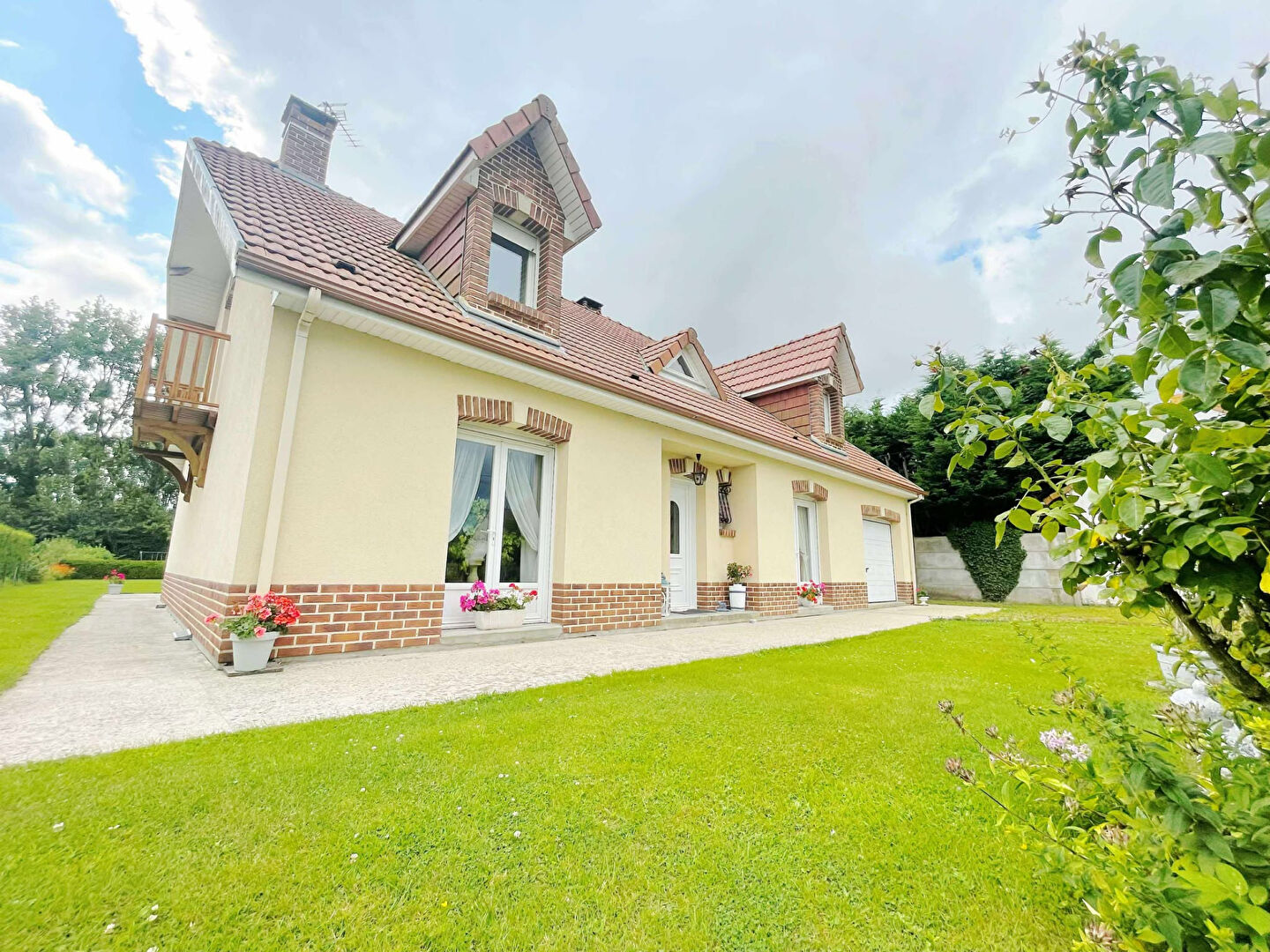 Maison VIRONCHAUX (80150) 7 pièces 175.00 m²